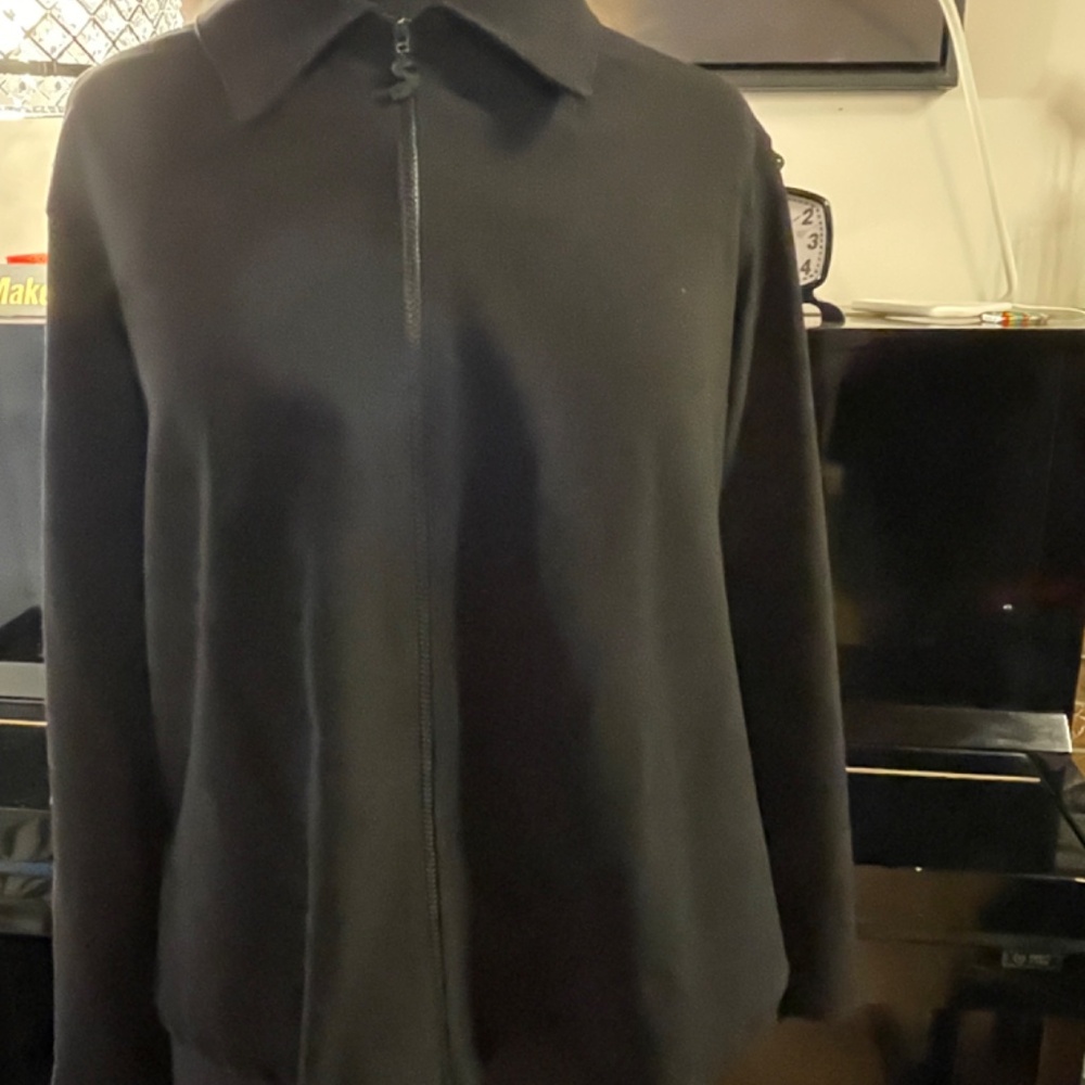 Sympli Size 8 Black Zipup Jacket